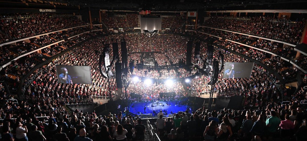 hongteezer's tweet photo. um so guys… since i’ll be going to ateez’s phoenix concert i checked the venue and it’s a 19k capacity arena with a catwalk omg https://t.co/6Hkg94xECW