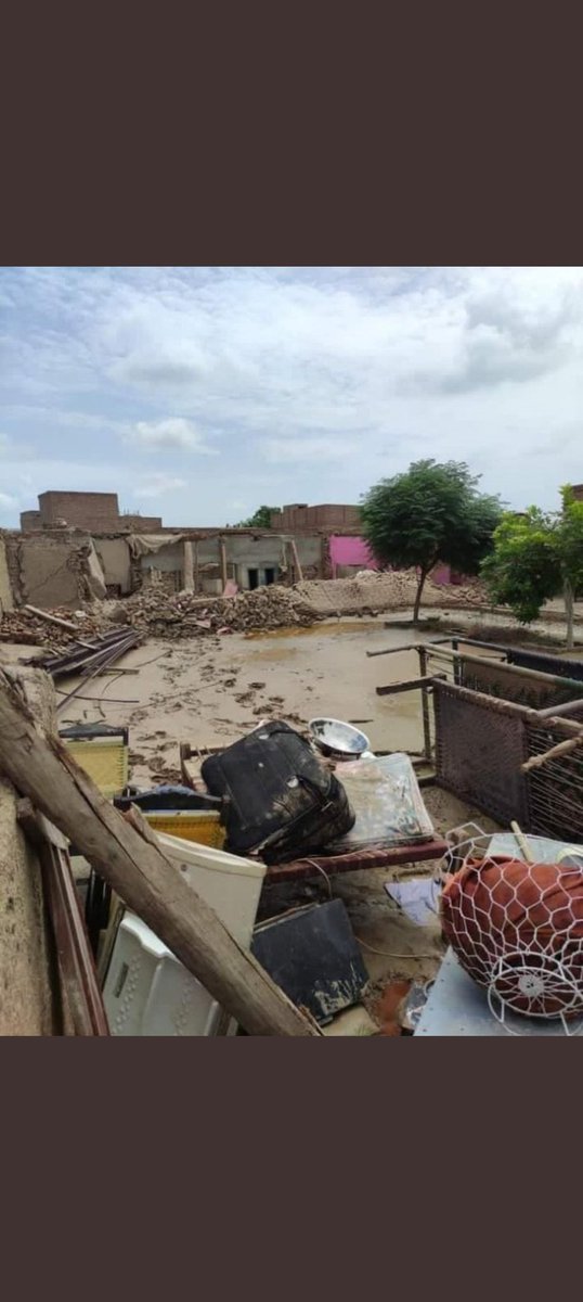 ZuhaibK007's tweet photo. Ok. We get it. Streaming the news of floods is not gona give them trp. But where are the so called social media Influencers.  #TaunsaNeedsAttention https://t.co/Gqw2YR7eSo