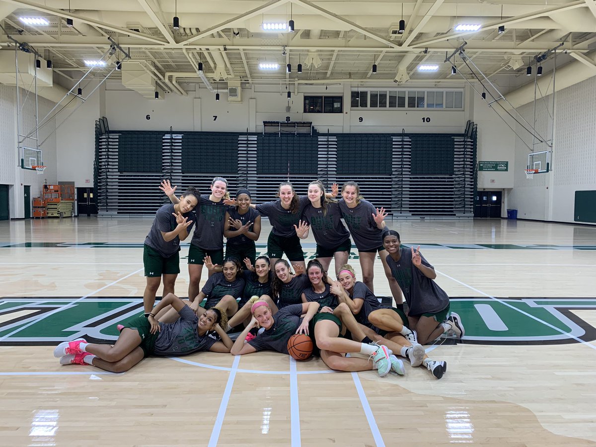 LoyolaWBB's tweet photo. Week 5 ✅ #GRT #B2G https://t.co/kxsCALkeWx