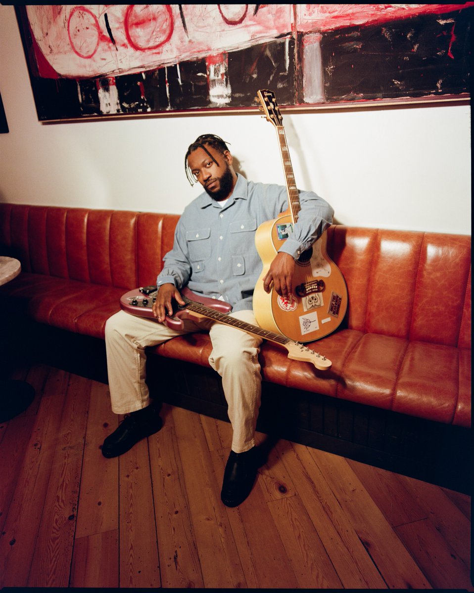 📢 Presenting #AMBJ R&amp;B artist and Toronto native <a href="/jahmalpadmore/">JP</a>! He made his solo debut in 2021 with a series of expressive vignettes, and in 2022 released #Esparonto, his song-oriented first album for the <a href="/TeleExplosion/">Telephone Explosion</a> label. We're excited to have him on board!

⚡Stay tuned!