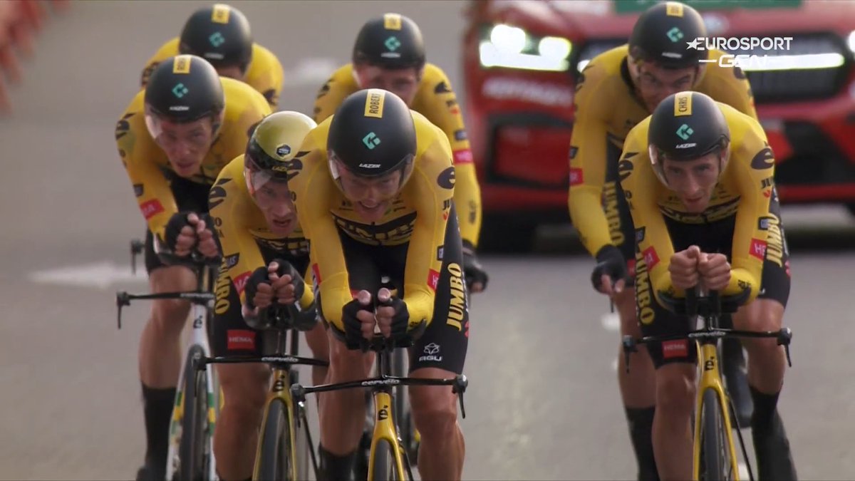 faustocoppi60's tweet image. Jumbo-Visma wins the opening TTT stage in Utrecht, Netherlands! 👏🇳🇱  It's a dream scenario for the Dutch team and Primoz Roglic who gains important time on all his rivals for the title. Robert Gesink is the first Red Jersey, nice gesture from Rogla!  #LaVuelta22