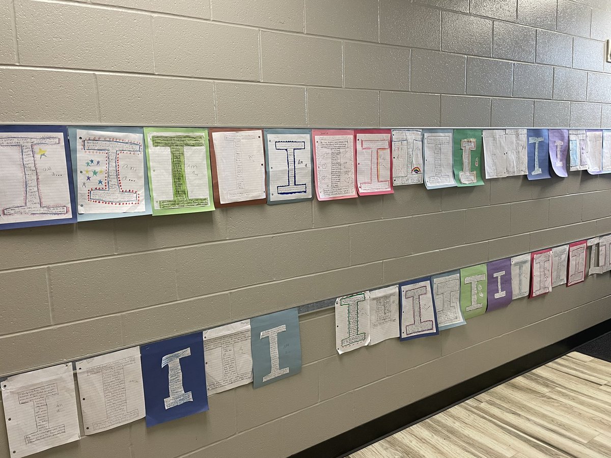 Last week we made “I am” posters. We used words of affirmation, or positive words to describe ourselves 💙💛