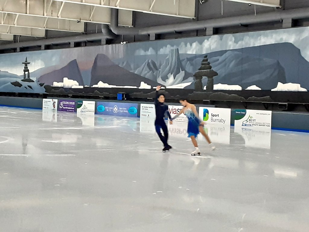 Hot outside, but cool inside the ScotiaBarn in Burnaby for the @skatebcyk summer skate super series as 800+ skaters show their new programs for the new season. Here to write a @SportBurnaby web story. #figureskating #burnaby365 #burnabythesportcity