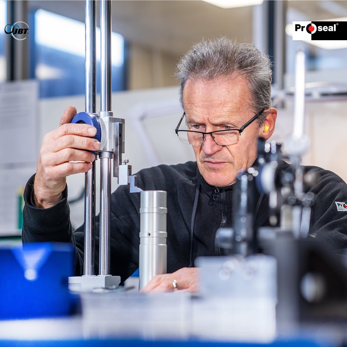 ProsealAmerica's tweet photo. As a globally recognized manufacturing organization, we believe that our employees are our biggest asset. Proseal consists of roughly 200 members in various manufacturing departments across all three locations.

#OneJBT #Proseal #traysealing #foodpackaging #manufacturing https://t.co/A3vhTVZ3J9
