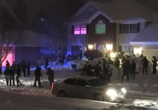 knbtech's tweet image. This time the party is really over for @Airbnb unauthorized parties kylesnextbigthing.com/2022/08/19/the…