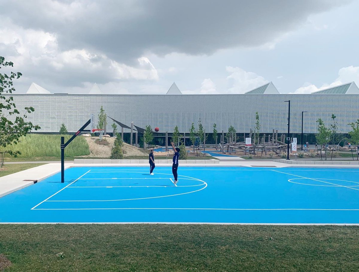 alexbozikovic's tweet photo. Up now @ArchRecord, my feature about a remarkable new community centre by @MJMArchitects: Churchill Meadows in @citymississauga. https://t.co/kTKRSC6myO https://t.co/PBQtKAONyT