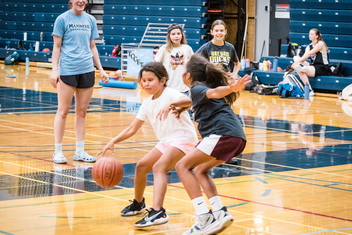 🏀 We work hard -- but we have fun, too!

One more session to go tonight for the Mariners in Training girls basketball camp with VIU women's basketball! <a href="/sd68hoops/">Tony Bryce VIUwbb</a> <a href="/LukeLholmes/">Luke Holmes</a>