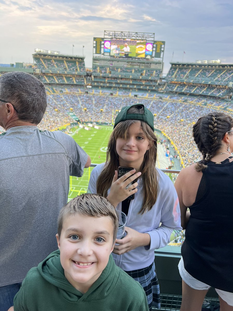 BrandonRohde's tweet photo. #GetLoudLambeau https://t.co/4HVHXs9M62
