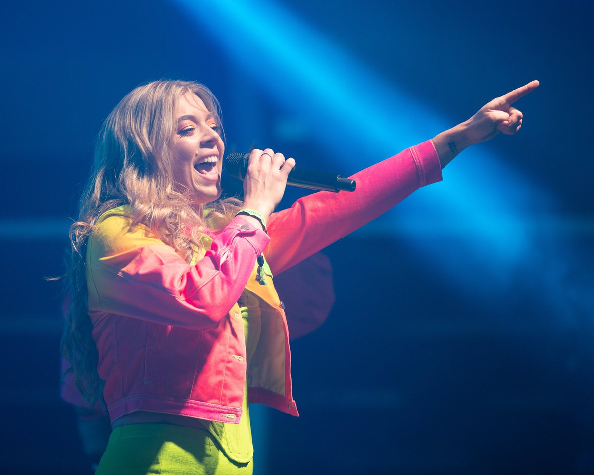 Solent_Prods's tweet image. That’s a wrap for the first day of performances at #CampBestivalShropshire 🎤✅
@maemuller_ @BeckyHill