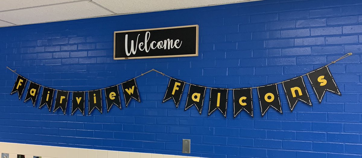 TeachMeMrsE's tweet photo. Fairview got a facelift! More to come 🤗 @fairviewesfcps @sngoldstein @Region4FCPS https://t.co/hK28r9l3Hm