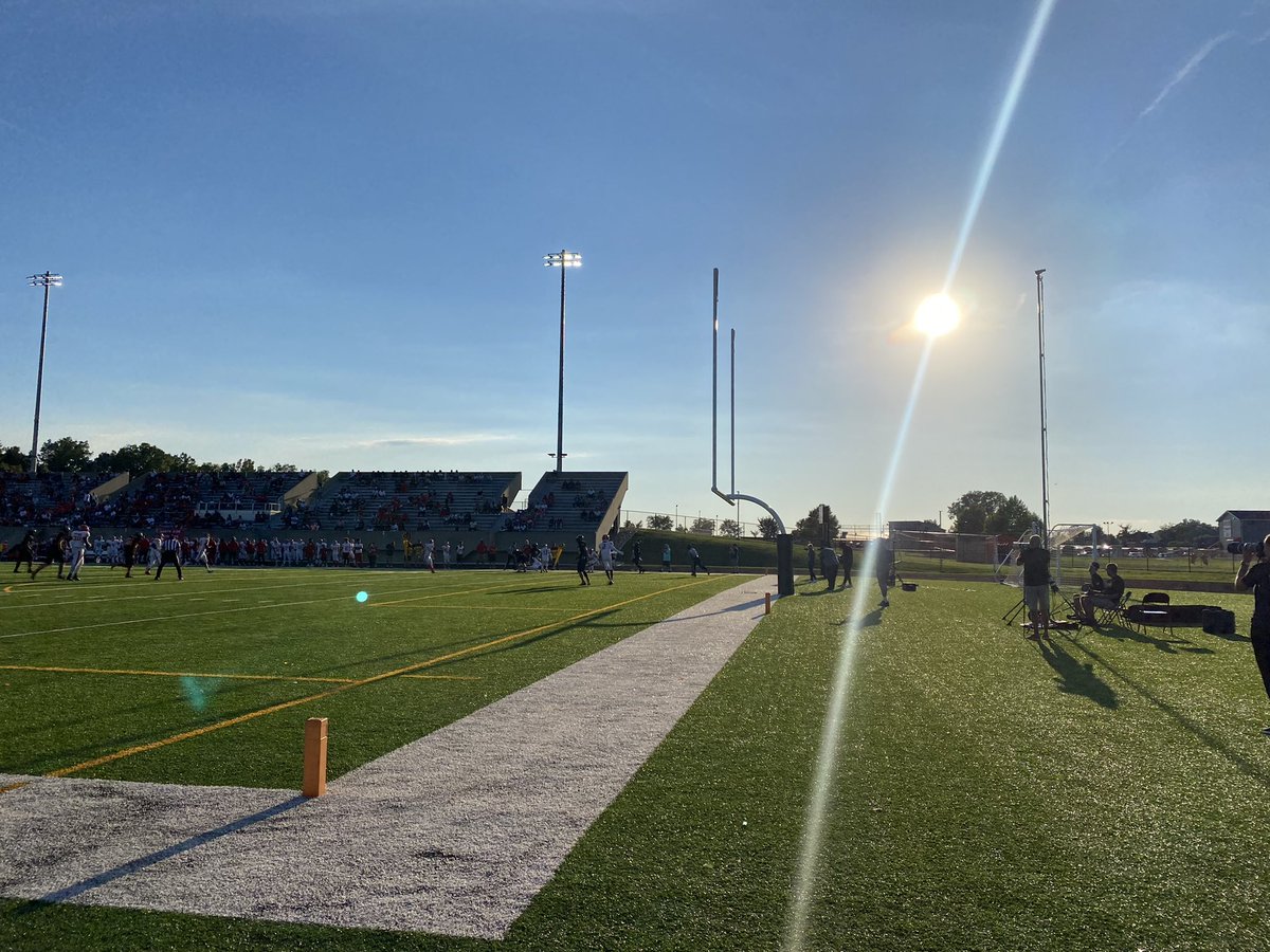 FRIDAY. NIGHT. LIGHTS. 

Snider vs North Side

LETS GO!!
