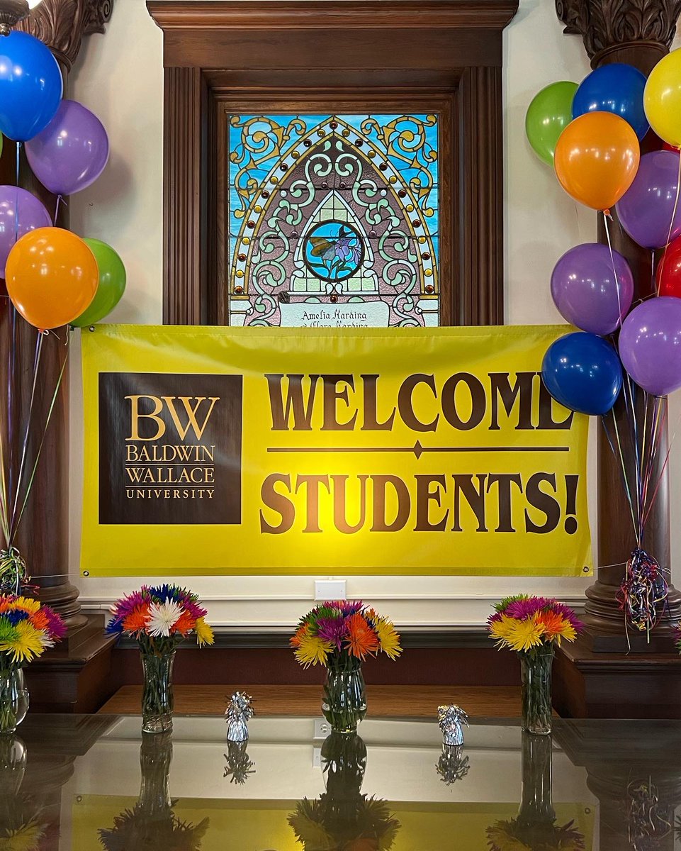 BWprimaryEd's tweet photo. So excited to welcome our newest ECE teacher candidates!! 🐝🍎 https://t.co/XChC2rBqwL