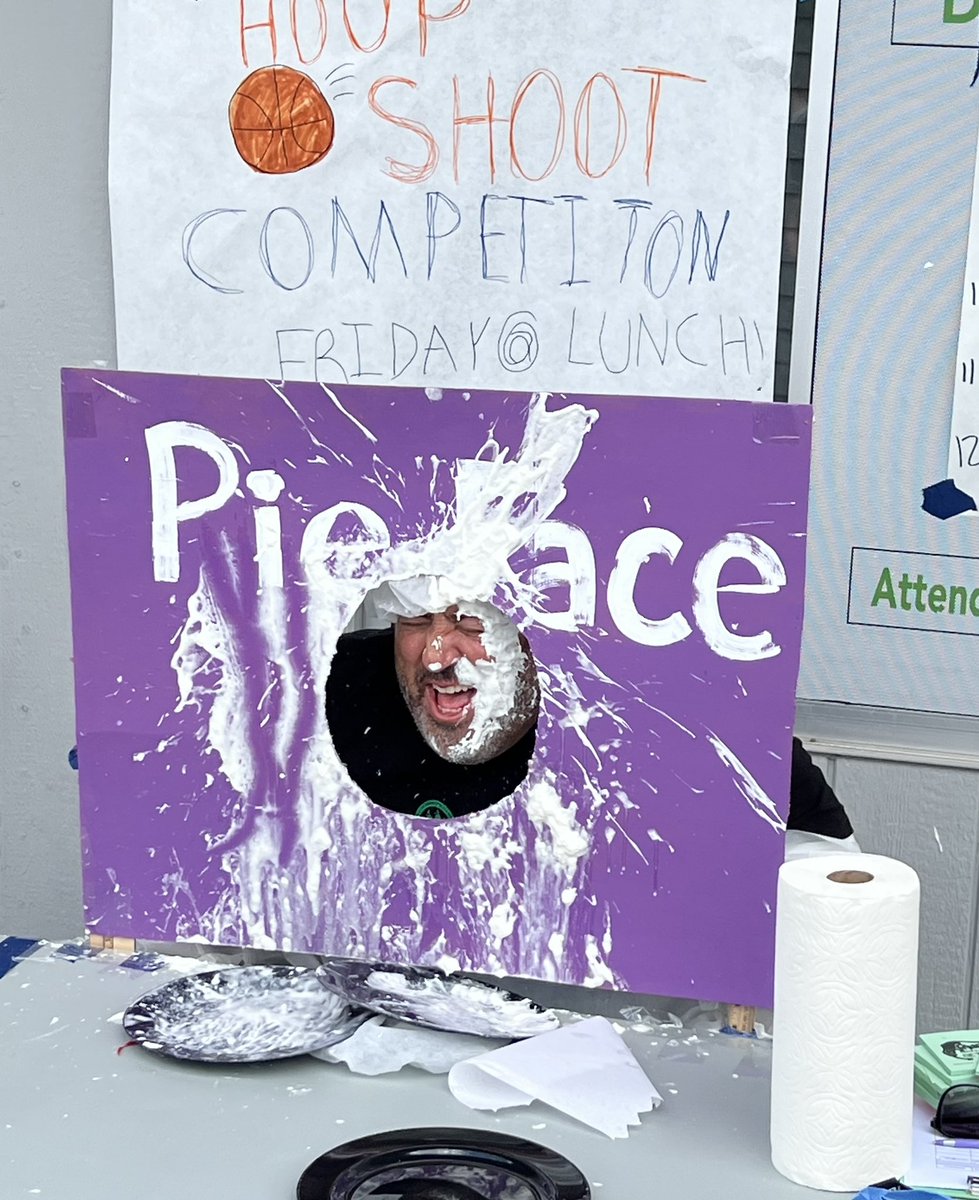 And the photo of the year award goes to Principal Tucci🏆 <a href="/GVHS_Yucaipa/">GreenValleyHigh_Yucaipa</a> 😍 Thank you Mr. Tucci for leading with your heart! We ❤️it! #gopanthers 🥧