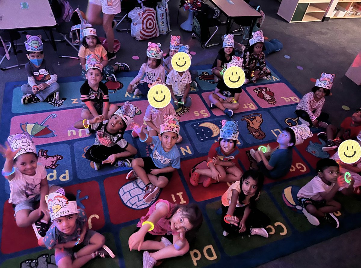 MsHogan_PreK's tweet photo. We had a great first week in prek! So we celebrated with a glow dance party 😊 @MissTano_DCE https://t.co/oDjbhaLGwl
