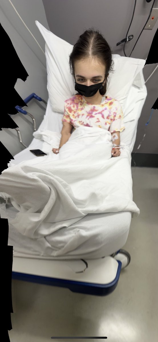 onlineryn's tweet photo. i’m with my sister in the ER right now (she’s fine) and i sent my mom this panorama photo my sister had me take as a joke and my mom called me freaking out thinking it was real 😭😭 https://t.co/mRjpotsdCf