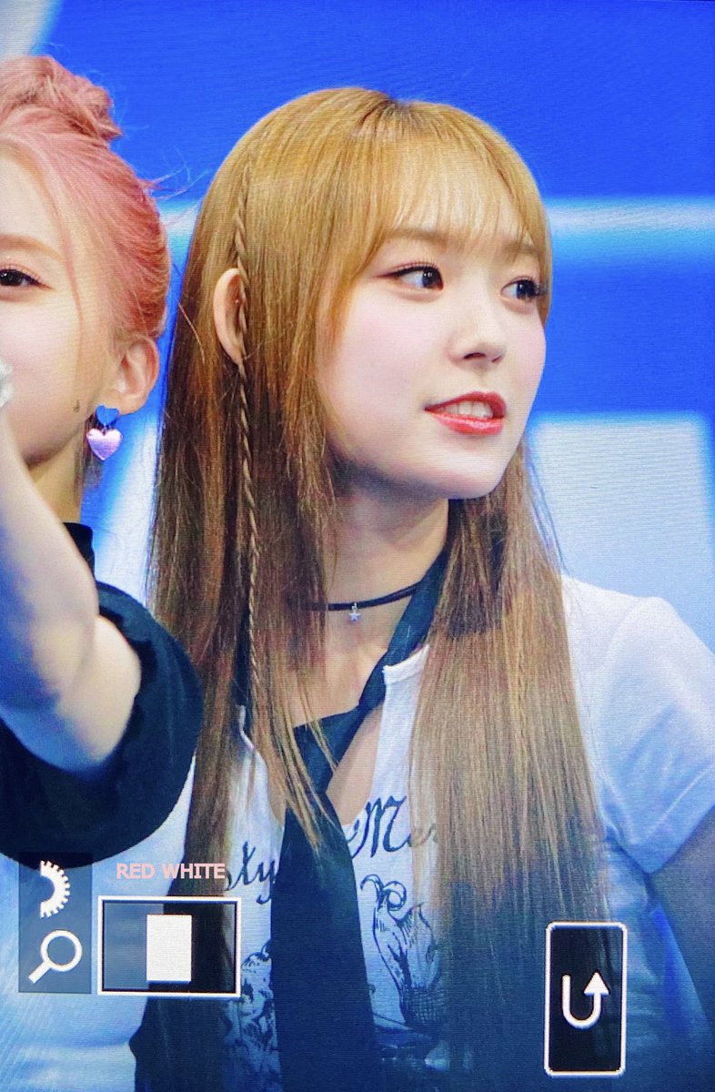 REDWHITE0614's tweet photo. 220819 프리뷰

#라잇썸 #LIGHTSUM #유정 #이유정 https://t.co/F0hQA64Sln