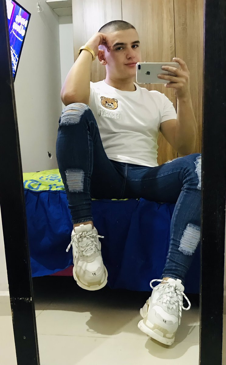 andy_velez23's tweet photo. 🙈🥰🙈 RT bby 💯❤️😍🫶🏻 https://t.co/2okmX5KmXH