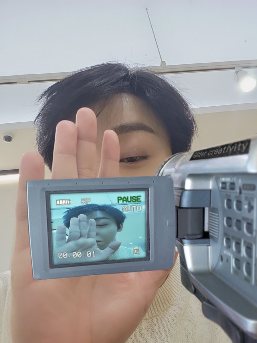 JangjunBrazil's tweet photo. #JUNIDOLS🍒 | 18.08.2022

"Fotos tipo namorado"

  #GoldenChild #골든차일드
 #Jangjun #이장준  @GoldenChild https://t.co/uqutED2e3O