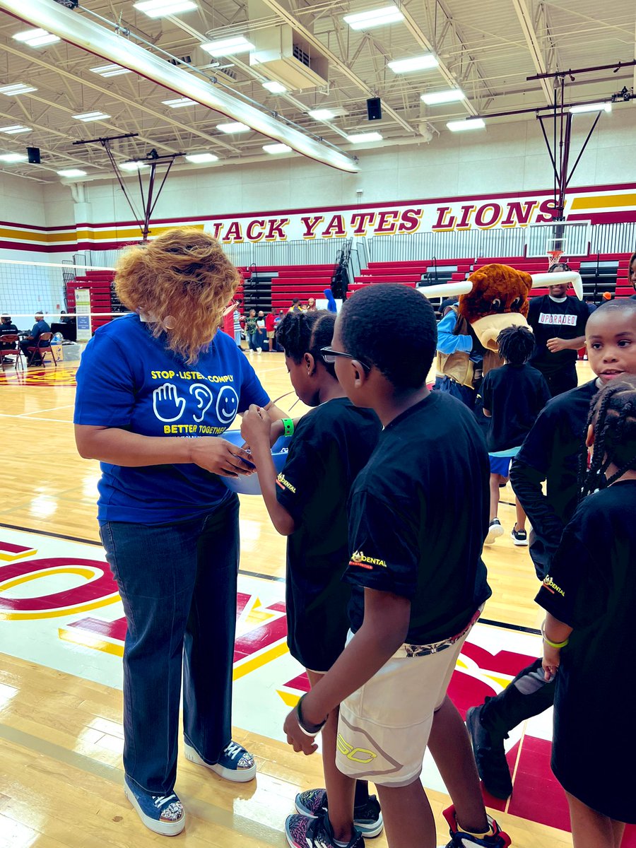 Jason Cisneroz tweet media