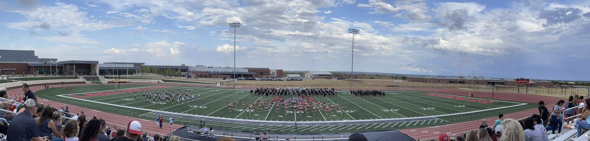 thechrisflor's tweet photo. A great night for a #LBHSBroncoNation Community Pep Rally! @LakeBeltonHS @BroncosLbhs #LBStampede #LBSilverSpurs @LBHSAT @LBBroncoFB @VolleyballLbhs #LBCheer @LbhsTennis @BeltonISD https://t.co/7UkpqhCw3o