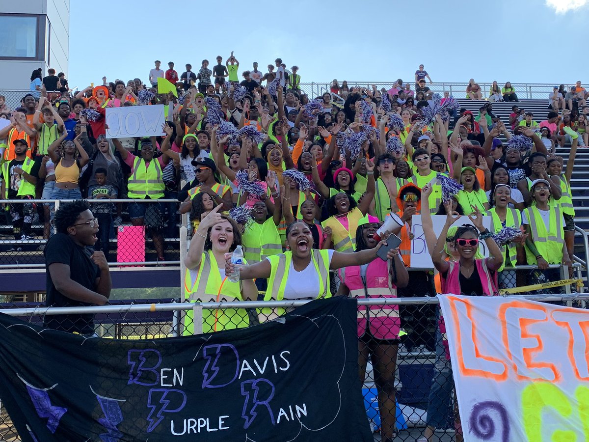 dave calabro (@calabro13sports) on Twitter photo Thank you <a href="/BDPurpleRain/">BDPurpleRain ☔️</a> <a href="/GiantAthletics/">Ben Davis Giants</a> for the warm welcome to kickoff <a href="/WTHRcom/">WTHR.com</a> Operation Football!! Thank you <a href="/BDPurpleRain/">BDPurpleRain ☔️</a> <a href="/GiantAthletics/">Ben Davis Giants</a> for the warm welcome to kickoff <a href="/WTHRcom/">WTHR.com</a> Operation Football!!