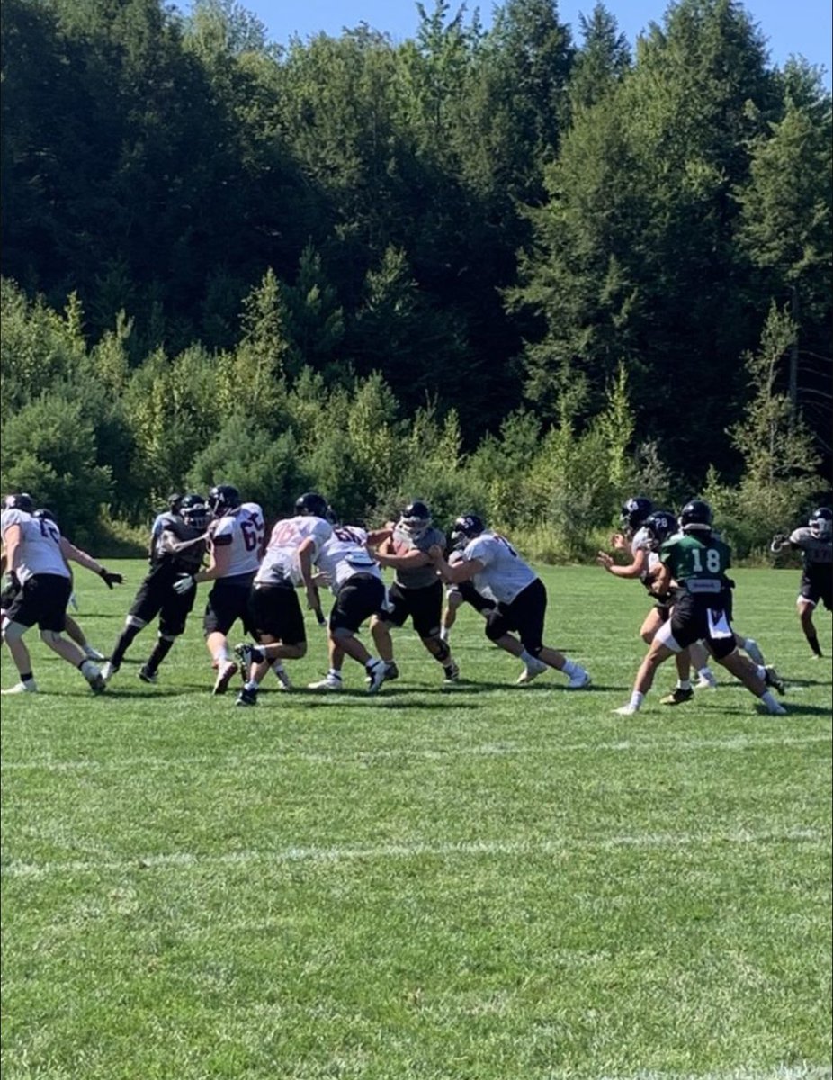 Ravens_FB's tweet photo. Ravens getting after it during the first padded practice. NE-10 better watch out! #OneMi22ion https://t.co/mQjy6OESgr