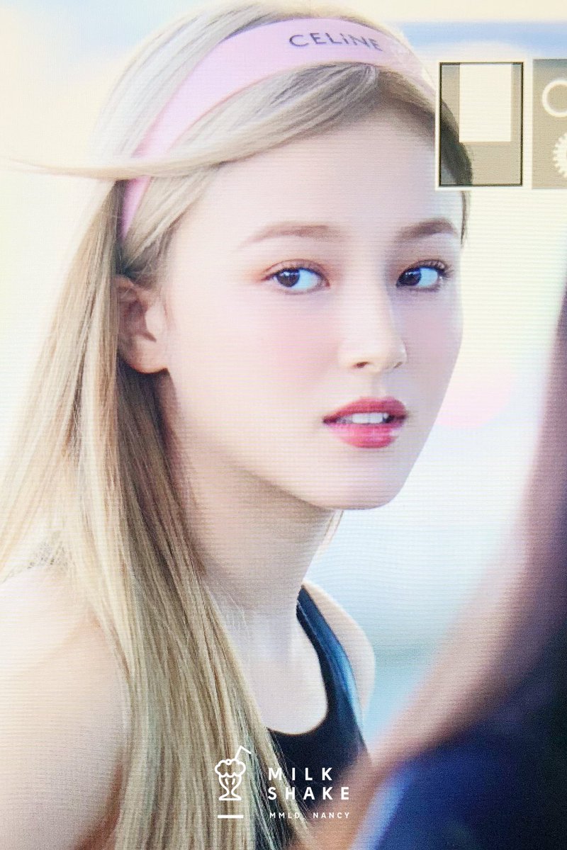 milkshake0413's tweet photo. 20220820 ICN Preview

👋🏻🥰
#낸시 #Nancy #ナンシー 
#모모랜드 #MOMOLAND #ももランド https://t.co/lMImFk51tA