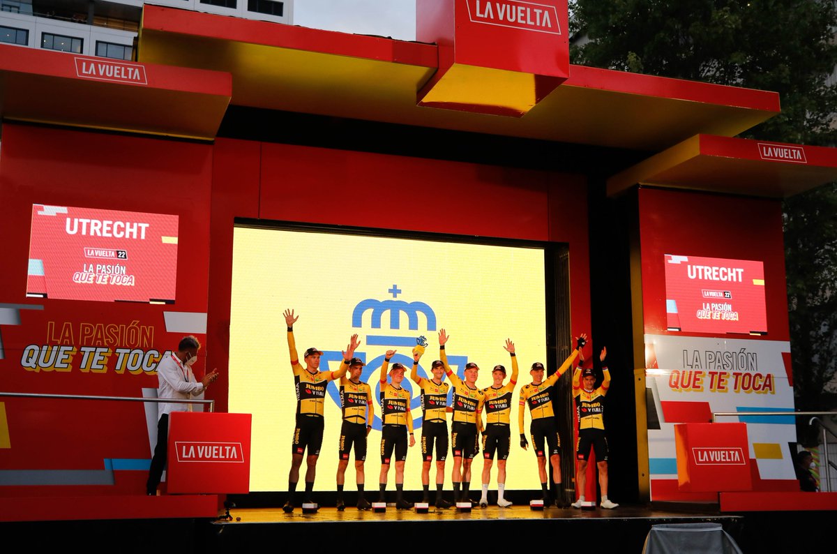 You can't spell Fiesta without fiets! 
You can't spell Vuelta without Uuu!
❤
🥰
❤
Tot morgen, hasta mañana!

Morgen finisht #lavuelta22 op Utrecht Science Park, rond de klok van 5. Bekijk hier de route en alle info over bereikbaarheid: lavueltaholanda.com 
Meer foto's 👇