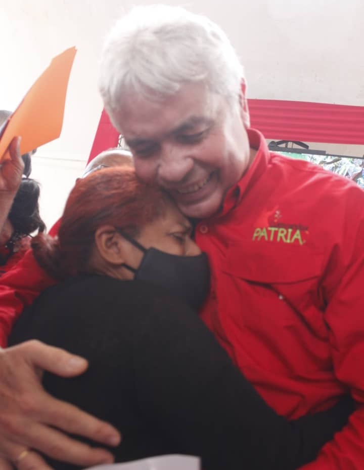 INTi_Venezuela's tweet photo. #19 Sep 2022 | El INTI regulariza tenencia de tierras productivas a 14 Municipios del estado Portuguesa, solidificando lo establecido en el 3er Plan Socialista de Desarrollo Económico y Social de la Nación.
#EstaTierraesNuestroFuturo https://t.co/iQ0mUntCLf