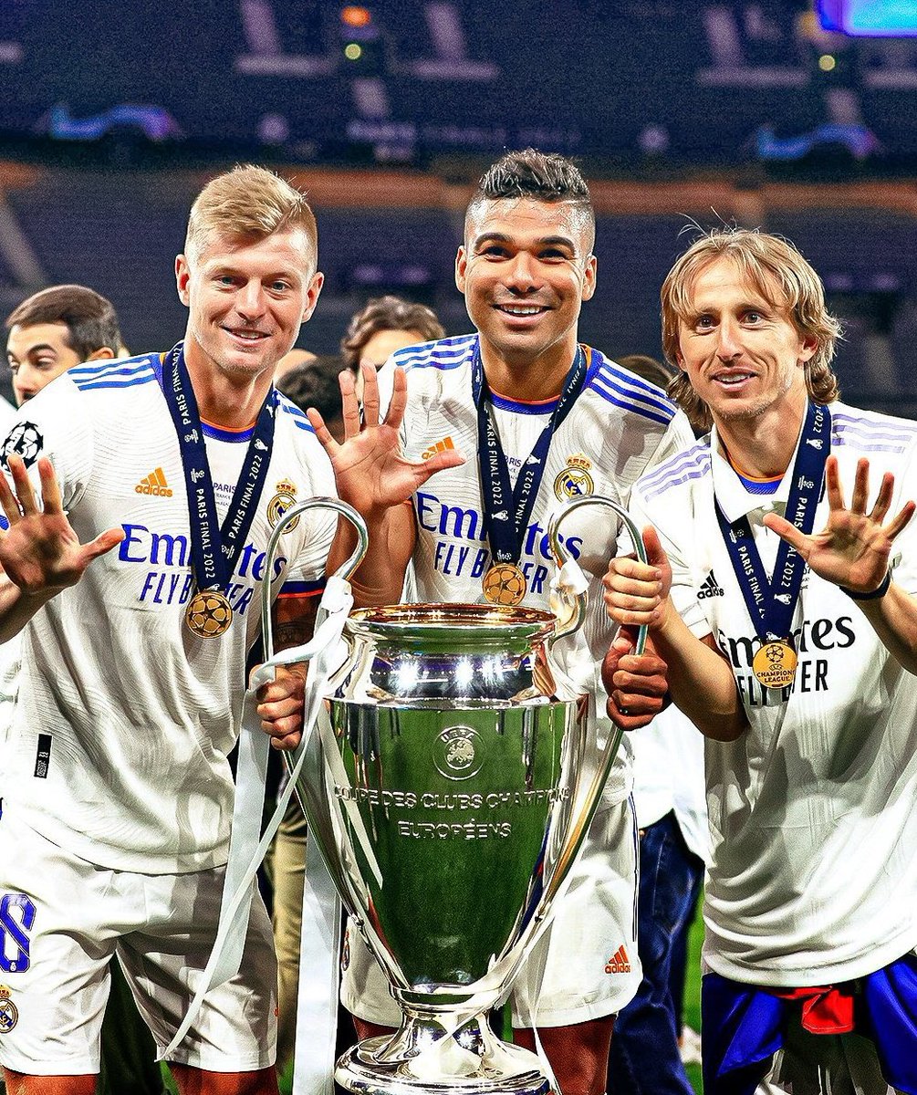 💔 Se rompe el MEJOR CENTRO DEL CAMPO DE LA HISTORIA DEL FÚTBOL 💔

Kroos - Casemiro - Modric

ETERNA CMK