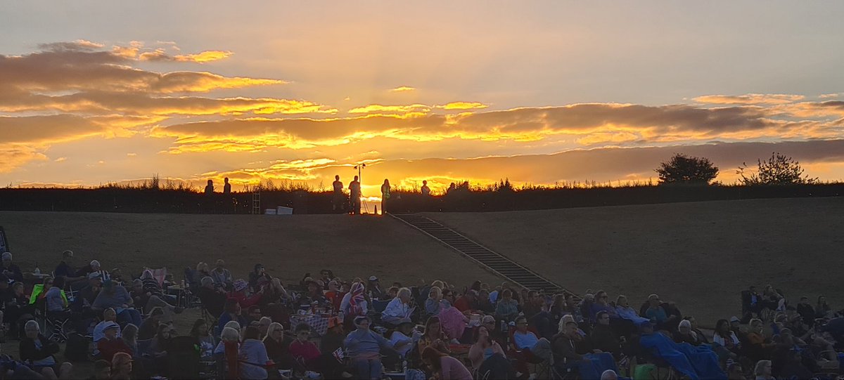 harvey501304's tweet photo. @MkProms An absolutely beautiful setting, quite literally.
#parkstrust we salute you. https://t.co/jI5jU5w1ji