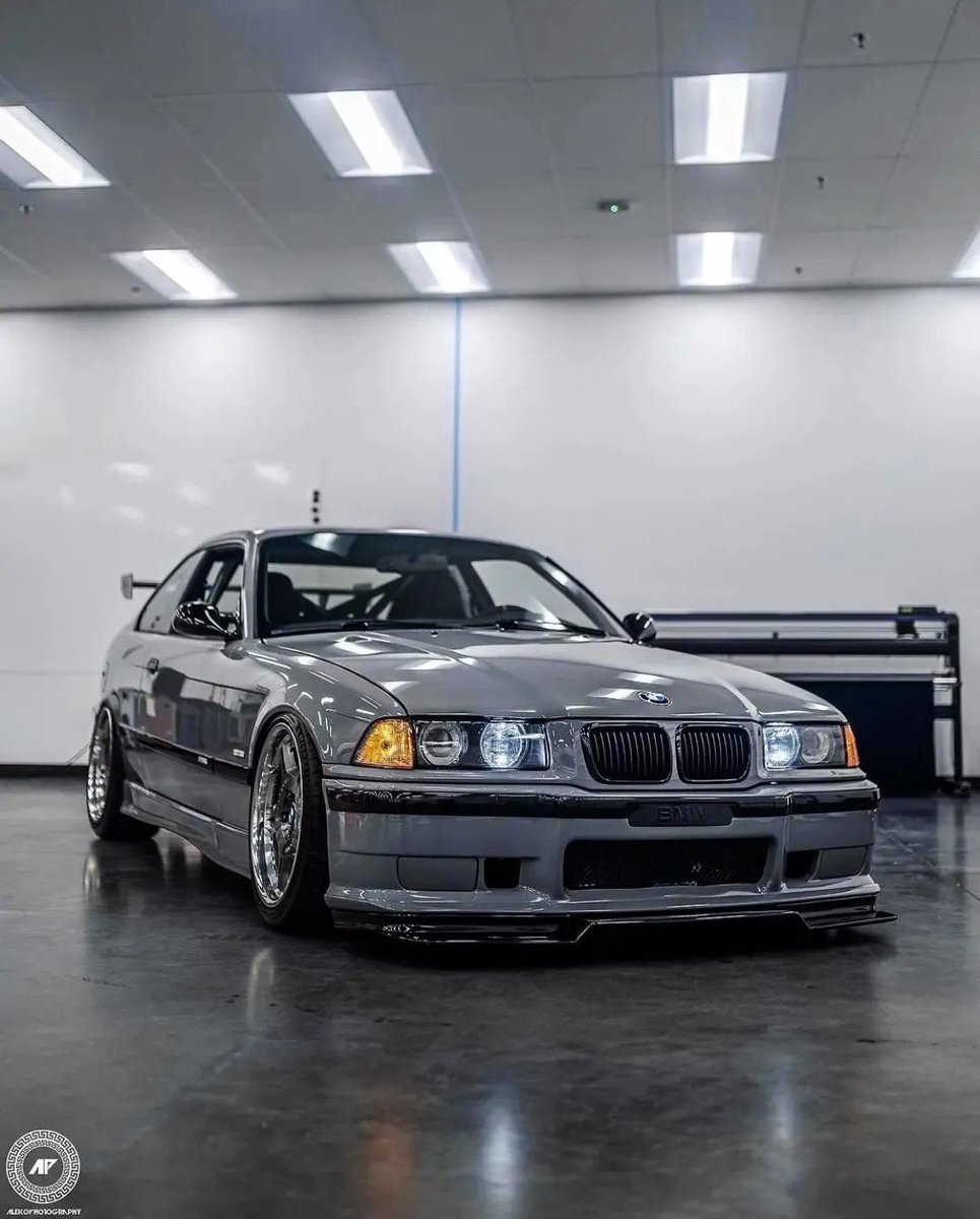 BMWHOUSE_'s tweet photo. BMW M3 E36 🦈 https://t.co/w9AUnZ12QM