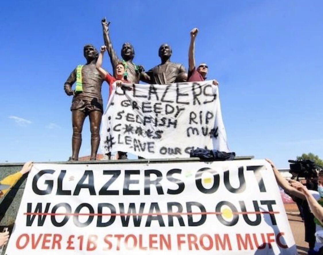 UtdLoyals_'s tweet photo. #GlazersOut IS BACK TRENDING COME ON KEEP IT GOING!! https://t.co/BkDhaZSocz