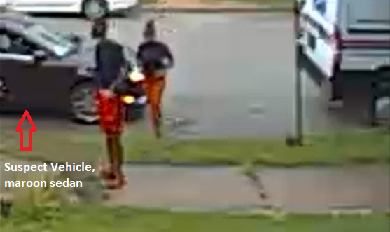 SLMPD's tweet photo. Detectives need help identifying/locating these subjects &amp; maroon car. They are wanted for flourishing a mail carrier w/a gun on 8.3.22 in the 4000 block of Shaw, then rummaging through the mail truck. Anyone w/info can call @STLRCS at 866-371-TIPS (8477). https://t.co/MKshZWQ84L https://t.co/MMb8syqgq0