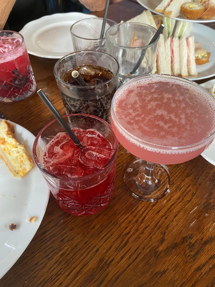 SoShieldsWI's tweet photo. Sisters of Shields WI wine club summer afternoon bottomless brunch
#mywi #womensinstitute #wilifemagazine https://t.co/2eQKztA486
