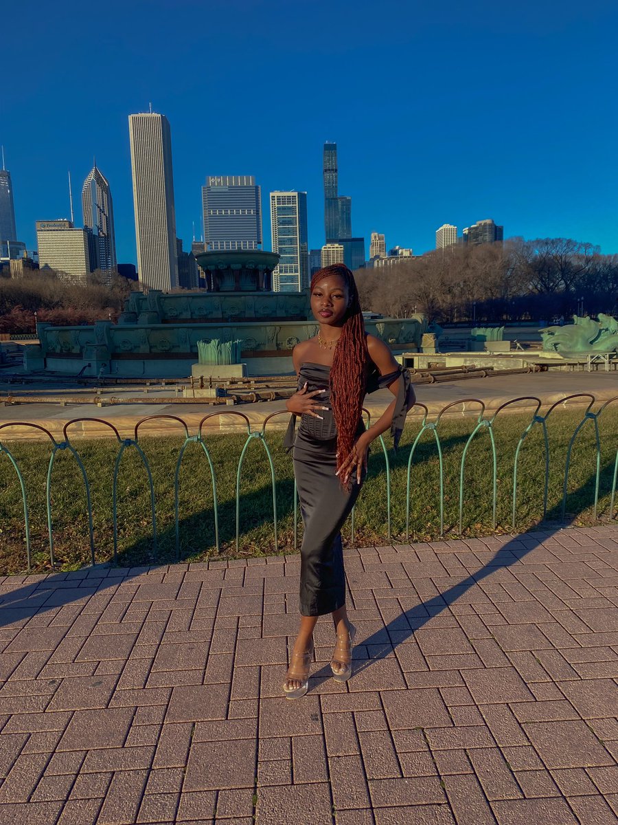 Meet The 2022-23 Core E-Board🎊

Hannah Bob-Nwojo:
Position: Social Programming Chair
Year: Junior
Major: Psychology, clinical concentration
Fun fact: She plays the violin 🎻🤪

#uiuc26 #uiuc25 #uiuc24 #uiuc23