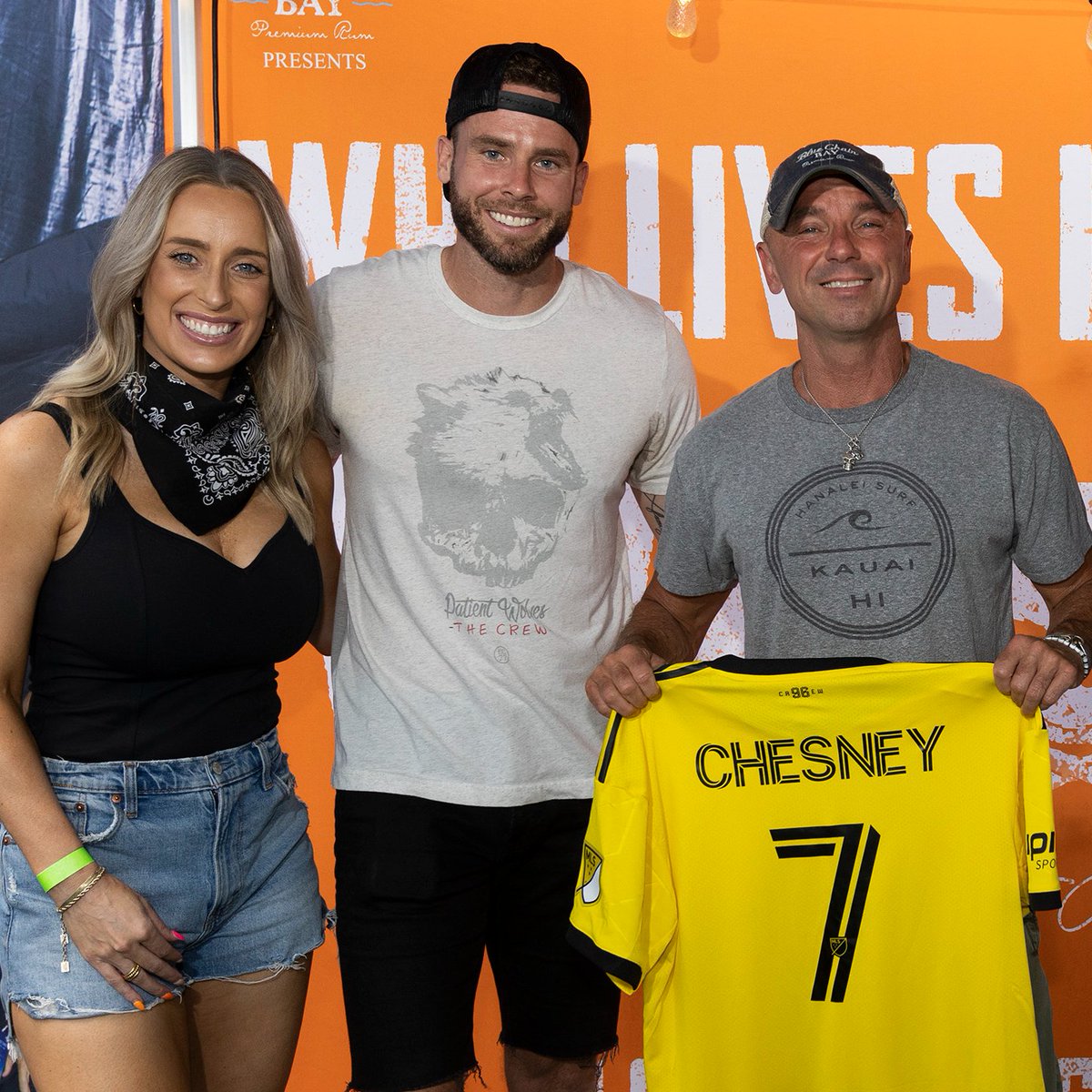 ColumbusCrew's tweet photo. Crew Nation 🤝 No Shoes Nation

#Crew96 | #HereAndNowTour https://t.co/GXB4e2AOur