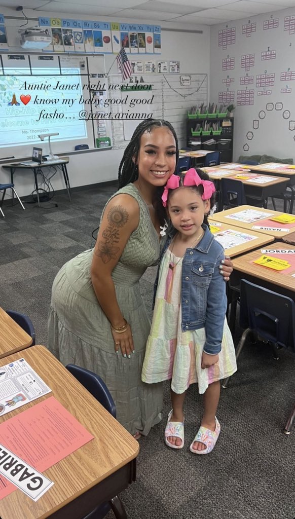 janetxarianna's tweet photo. 9 year old me would’ve never imagined this! I’m so excited to officially begin my journey as a first grade teacher! 🍎 #yourchildsfavoriteteacher #hiphiphooray #welcometofirstgrade https://t.co/FnzE34Eqqi