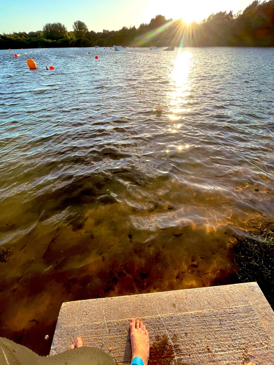 Tom Glover tweet media