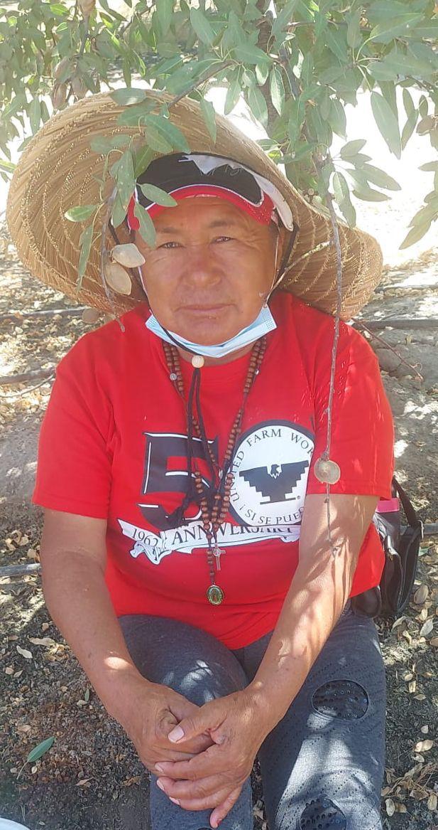 UFWupdates's tweet photo. Teresa is a Kern County farm worker who shares: I am marching to ask, more to beg the Governor to sign #AB2183 so we can be free to vote, so that us farm workers are able to seek benefits and improve our working conditions withot fear of retaliation. Si Se Puede! https://t.co/TWyZHzPTND