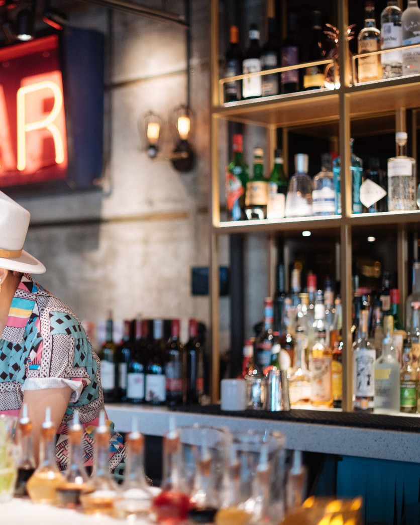venturaroom's tweet photo. A moody peek behind the bar. ⁠ ..

Ps. we've got a little something for whatever mood you're in. 🍸 https://t.co/VUNpbxhCDF