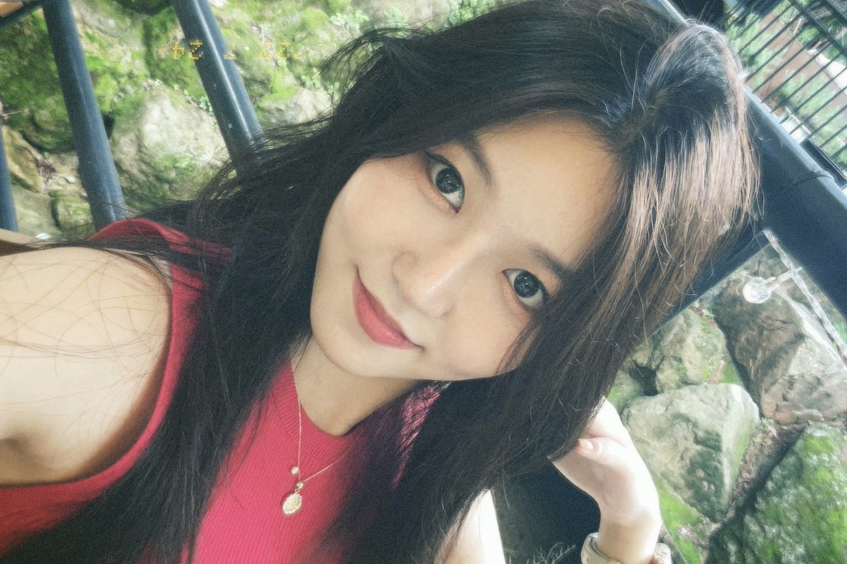 nugupromoter's tweet image. ♡～*～
{★} group: #iolite #아이올라이트
{☆} member: #ahee #아희