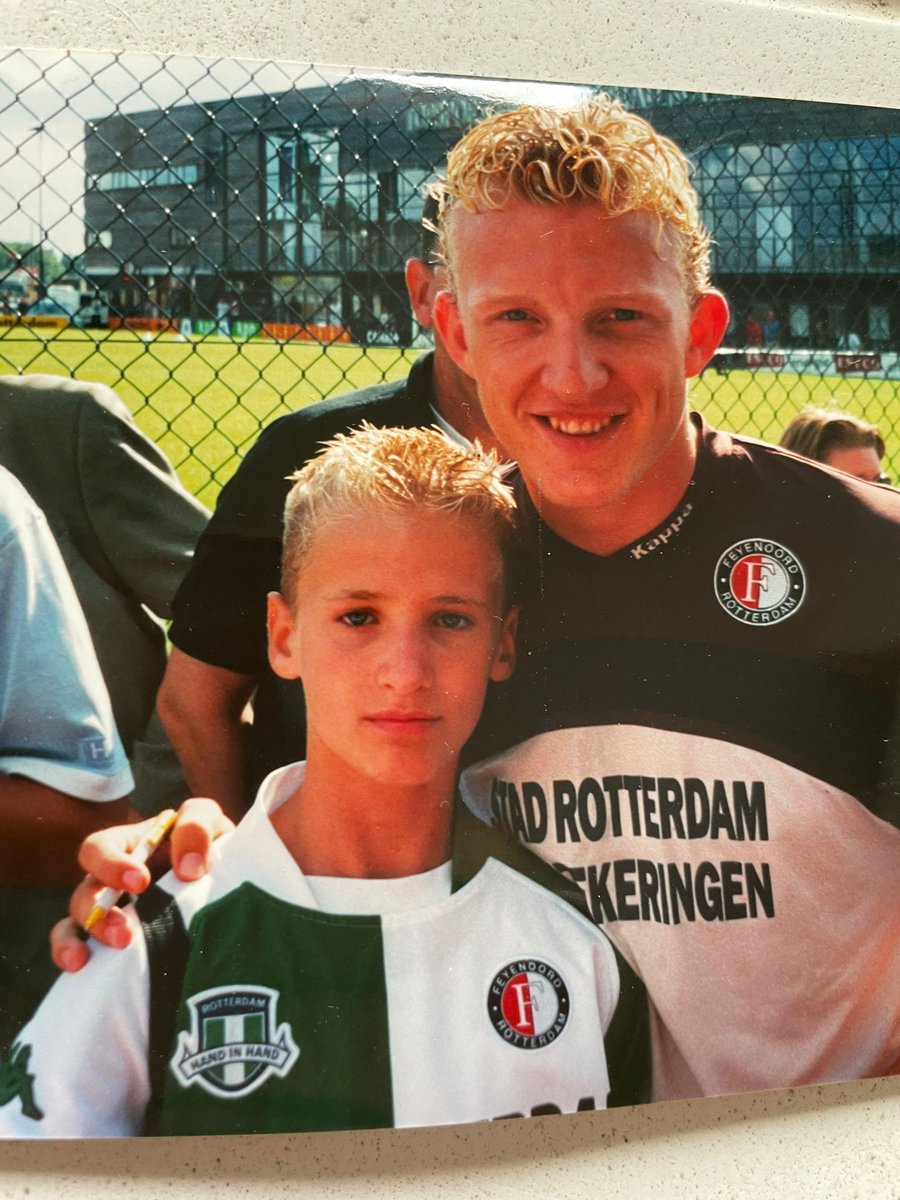 hugoitalia90's tweet photo. Mijn steun gaat uit naar held @Kuyt #mvvado #alwaysahero #kuyt #feyenoord #legend https://t.co/SMQTISraE5