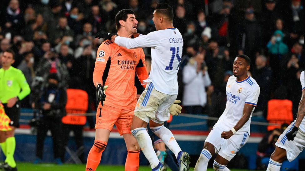 thibautcourtois's tweet photo. Mucha suerte Bobaooo! Te echaremos de menos! 🤍 @Casemiro https://t.co/ldkmcwvIQ6
