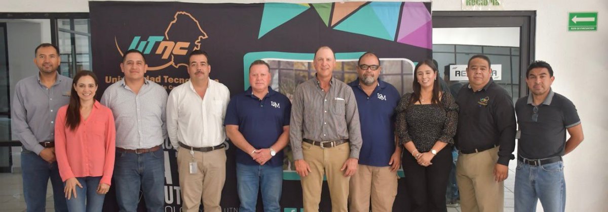 UTnortecoahuila's tweet photo. Recibimos al nuevo Gerente General de @USLiner Ing. Honorio Contreras, agradecemos la estrecha Vinculación que mantuvimos con la administración anterior del Ing. Hugo Pedro de Santiago, refrendamos compromiso de trabajar juntos y deseamos éxito a ambos en sus nuevas encomiendas. https://t.co/OcCJ3XTpiP