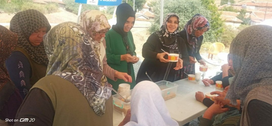 akkadinankara's tweet photo. Siyasi ve Hukuki İşler Başkanımız @nesrinnhas06 ve Yönetim Kurulu üyeleri📍Bala ilçemizde Muharrem ayı #Aşure  programı ve Anakademe Seçim İşleri Başkanı @av_ahmetgul başkanlığında gerçekleştirilen ilçe danışma toplantısına katıldılar.

@aysekesir
@hatice_cakmak_
@AkpartiAnkara https://t.co/QRAW0lqHHi
