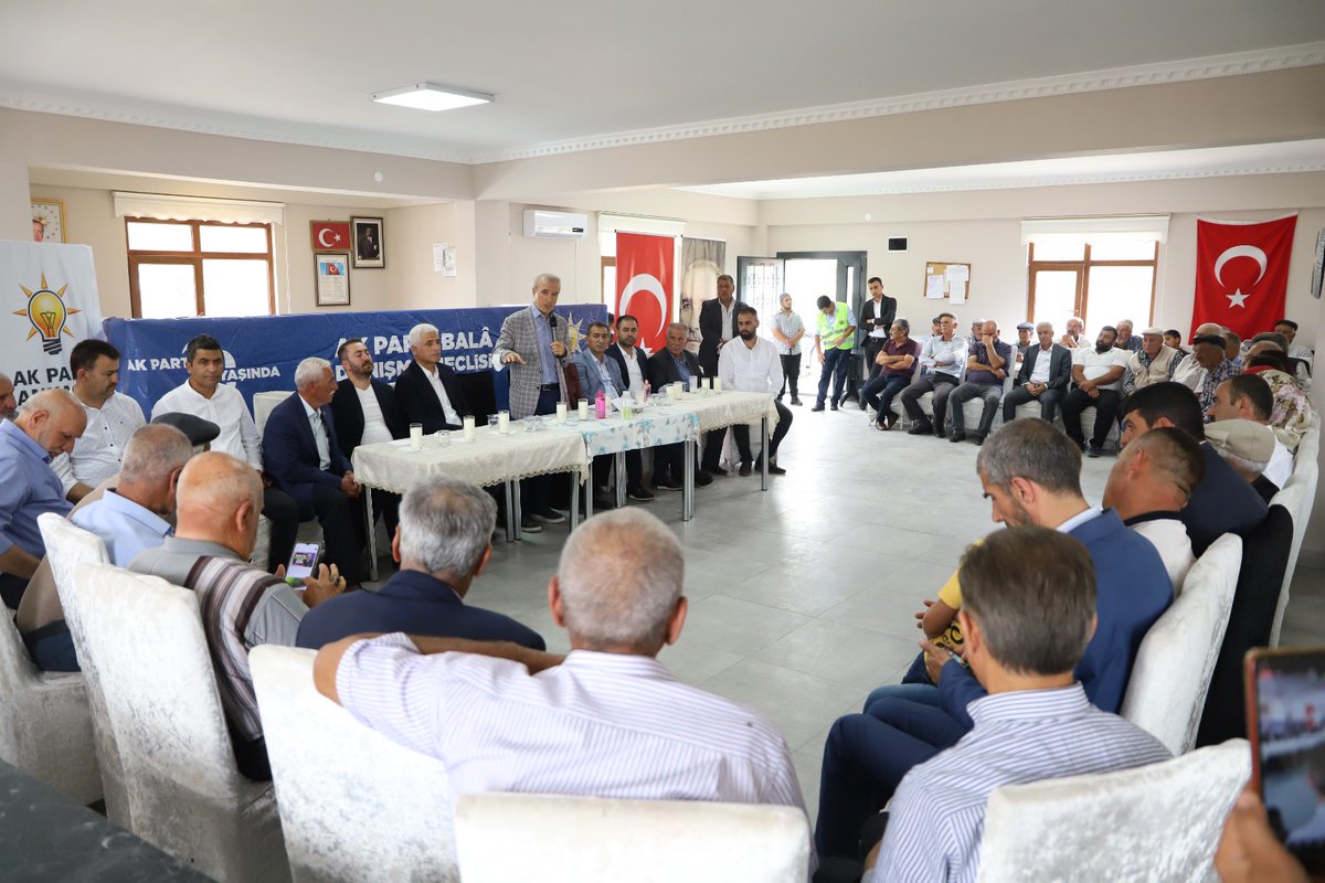 akkadinankara's tweet photo. Siyasi ve Hukuki İşler Başkanımız @nesrinnhas06 ve Yönetim Kurulu üyeleri📍Bala ilçemizde Muharrem ayı #Aşure  programı ve Anakademe Seçim İşleri Başkanı @av_ahmetgul başkanlığında gerçekleştirilen ilçe danışma toplantısına katıldılar.

@aysekesir
@hatice_cakmak_
@AkpartiAnkara https://t.co/QRAW0lqHHi