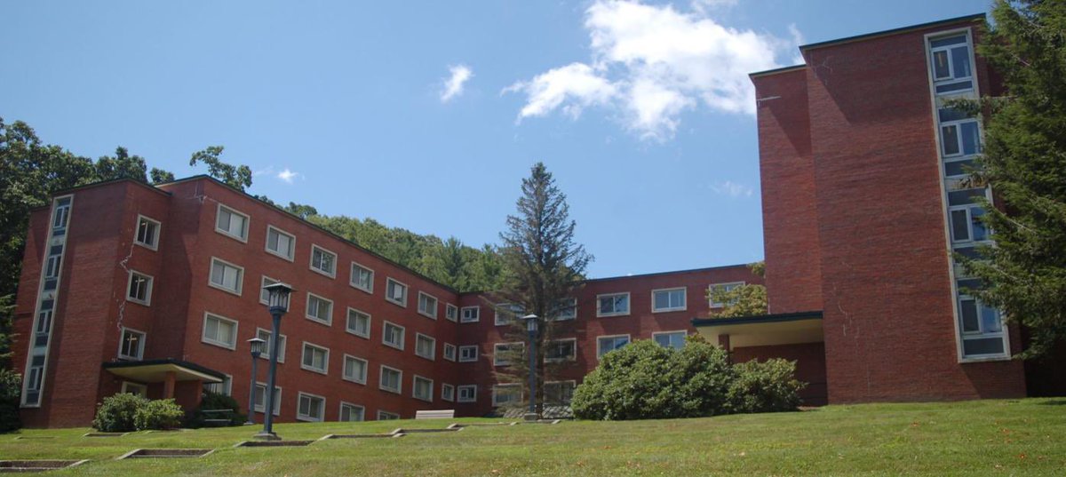 These freshman moving in will never get to experience this bad boy right here