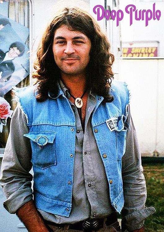 Happy birthday IAN GILLAN!
(August 19, 1945) 