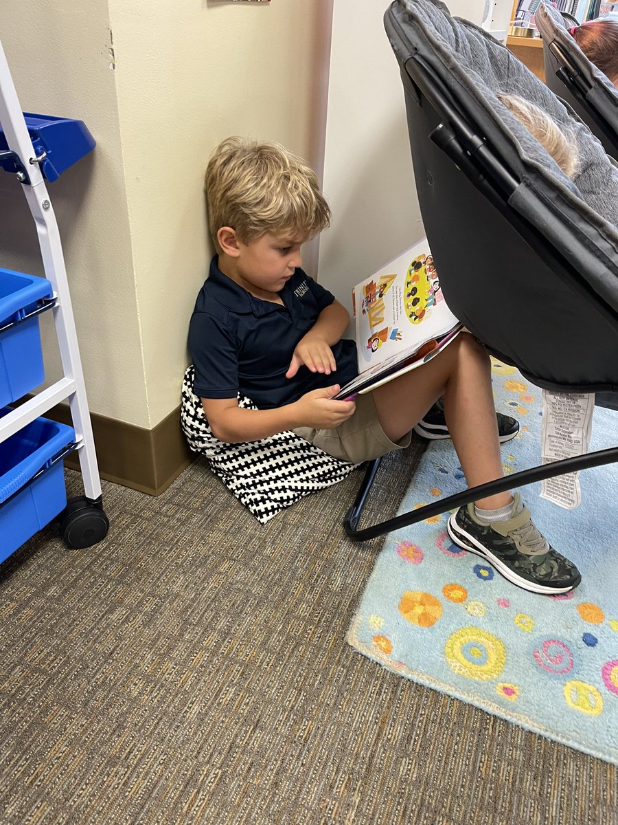 R McLean tweet media